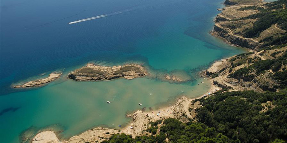 Rajska plaža u Loparu na otoku Rabu